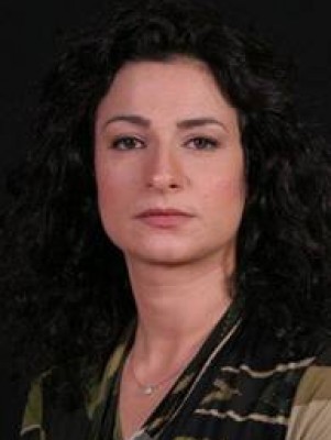 الممثلة " المعارضة " مي سكاف حرة بعد أن أطلق النظام السوري سراحها