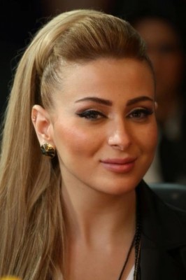بعد اتهامها بتأييد الأسد ... فرح يوسف : " الحب لسورية بلدنا فوق كل الحب "