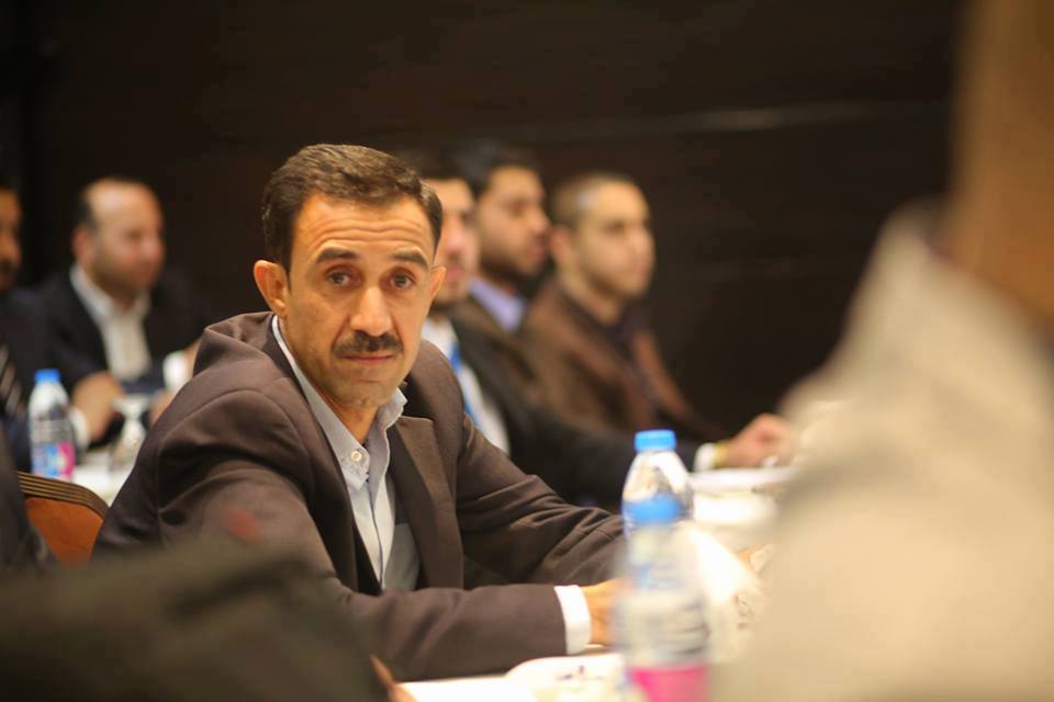  الثقة و الموازنة والضغط الجماهيري 