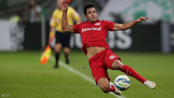 من هو اللاعب الناجي من حادثة تحطم طائرة في كولومبيا ؟