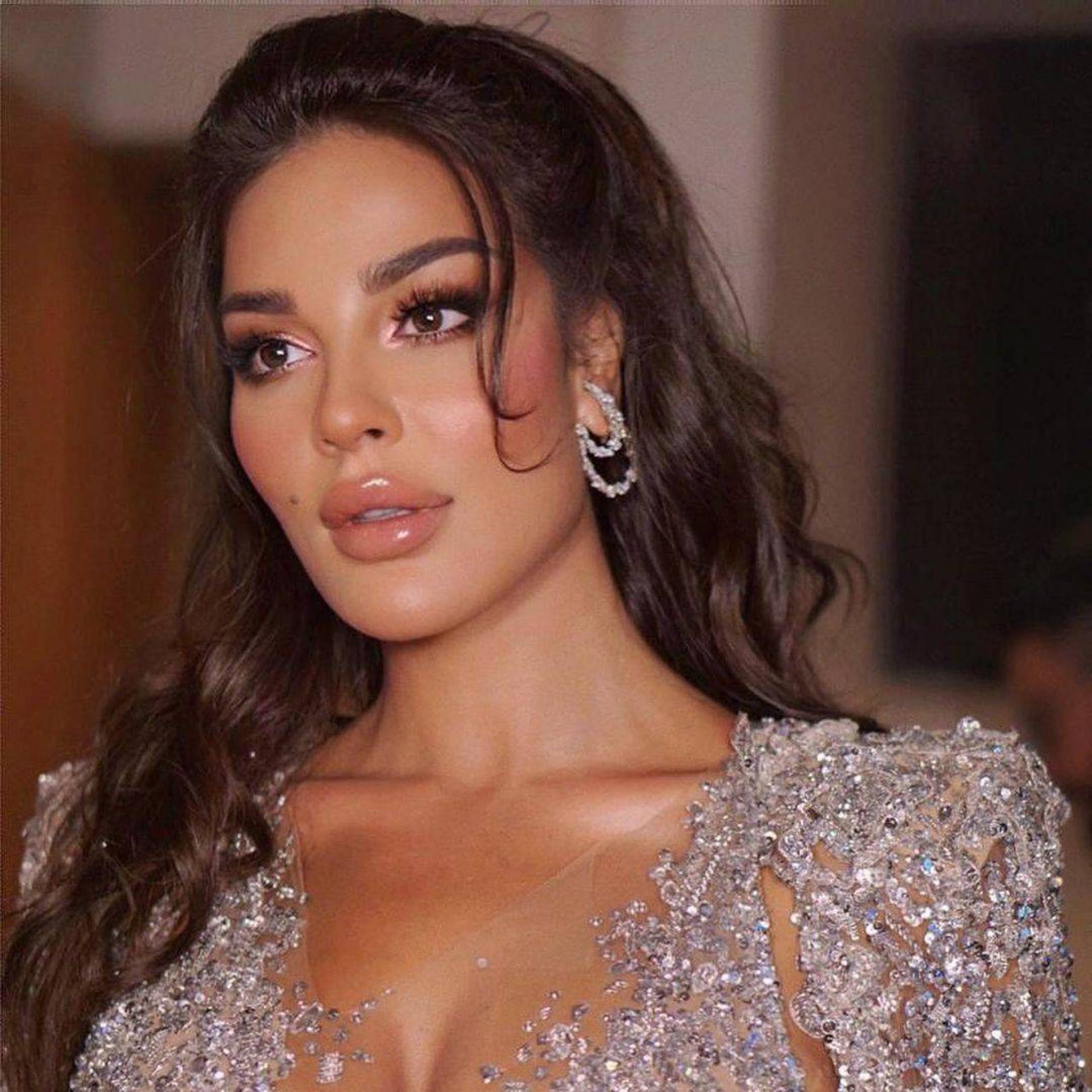 نادين نسيب نجيم تردّ على الأخبار المغلوطة قانونياً