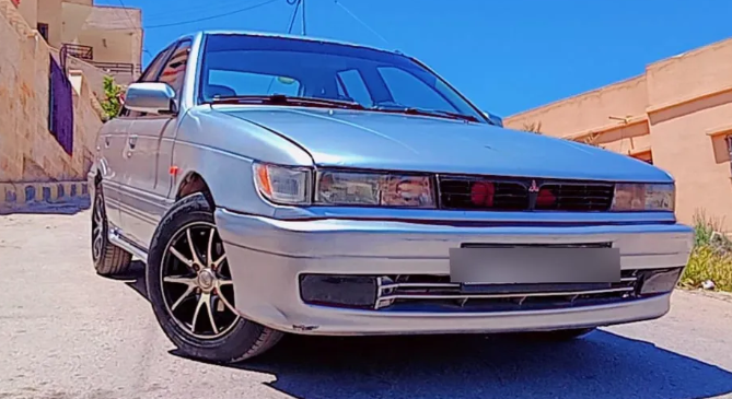 ميتسوبيشي لانسر موديل  .. 1991