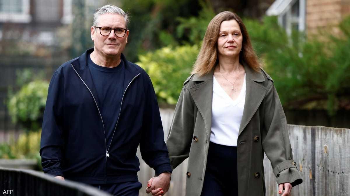 (سيدة بريطانيا الأولى) يهودية متدينة ولها عائلة في "إسرائيل"