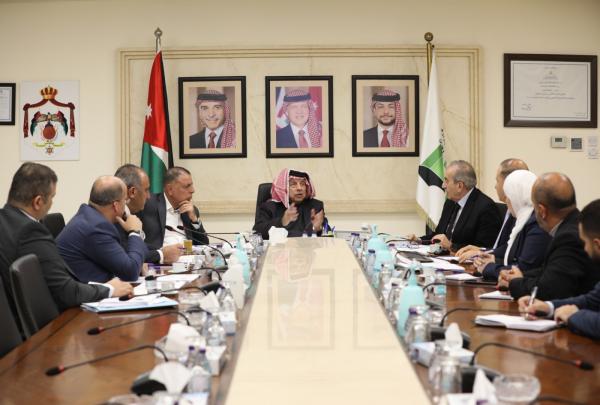 الحكومة: تطبيق كودات البناء يكفل حماية المباني من الزلازل 
