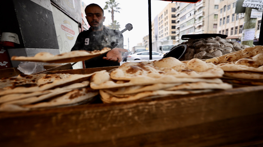 نقابتا المخابز والمحروقات: لا شكاوى من نقص المواد خلال المنخفض الجوي