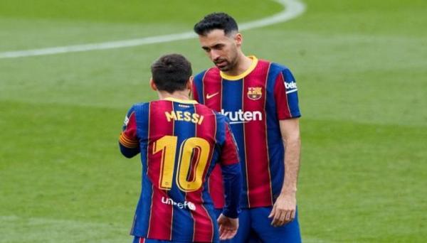 رحيل بوسكيتس يفتح أبواب برشلونة أمام ميسي  ..  كيف ذلك؟