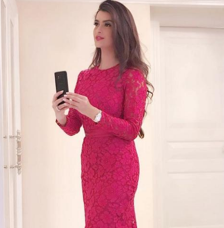 علا الفارس تُبكي محبيها بفيديو كشف معاناتها بجراحتها الدقيقة في ظهرها