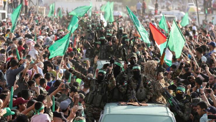 موقع اسرائيلي: صفقة قريبة لتبادل الأسرى بين إسرائيل وحماس