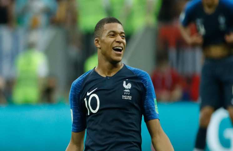 مبابي أفضل لاعب صاعد في مونديال روسيا 2018  ..  "تفاصيل"
