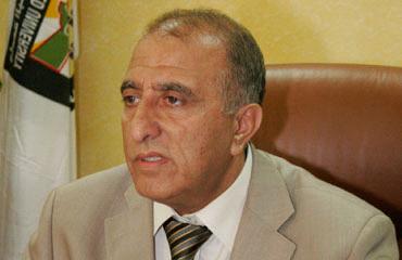 رئيس الجامعة الاردنية الاسبق يناشد وزراء الصحة والبلديات لإنقاذ اشخاص يعيشون في "خيم" ذات بيئة خصبة للأمراض