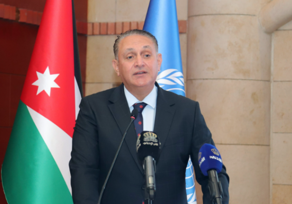 وزير البيئة: أهمية تبسيط إجراءات الخدمات للمواطنين في إربد