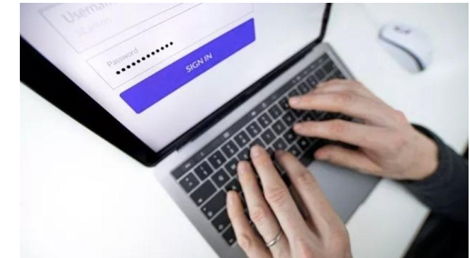 حيلة تحمي الحسابات من الاختراق باستخدام الرموز التعبيرية