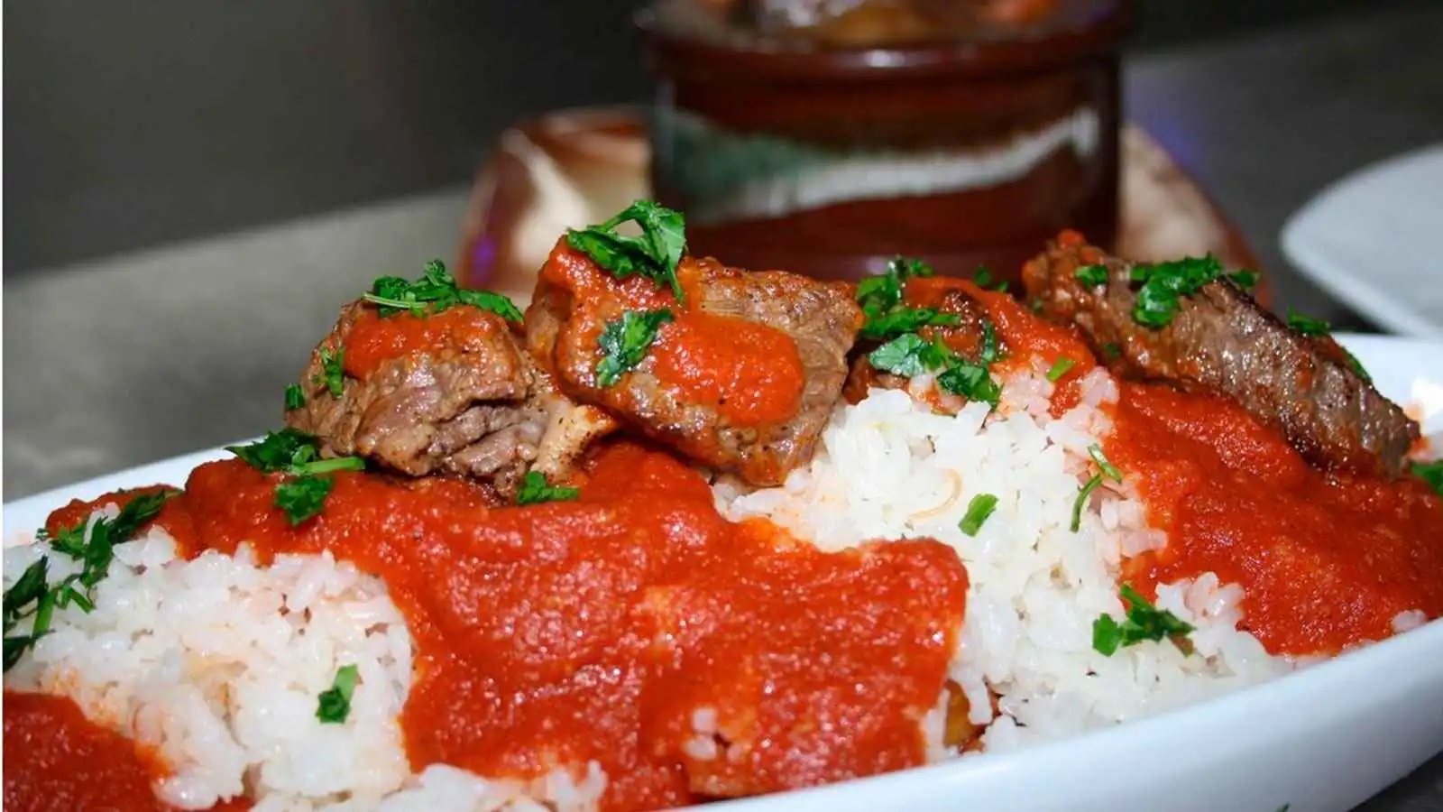 الفتّة المصرية ..  "سلطانة" مائدة الإفطار في رمضان 