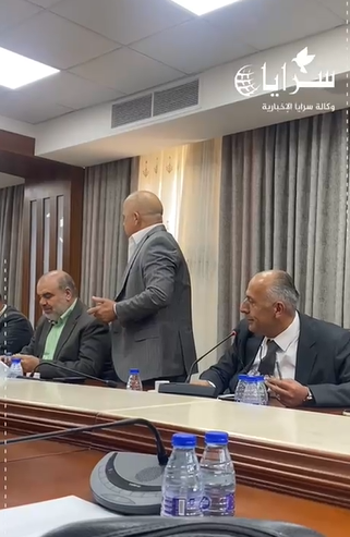 النائب العوايشة ينتقد الحكومة ..  ويعلق: "اسمع كلامك أصدقك ..  أشوف أفعالك أستغرب" - فيديو