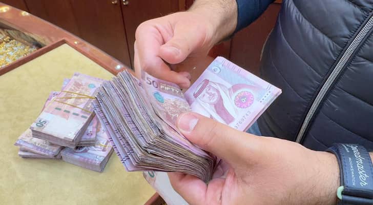 وزارة العمل: أكثر من 61 ألف عقد عمل مدعوم أبرمها البرنامج الوطني للتشغيل