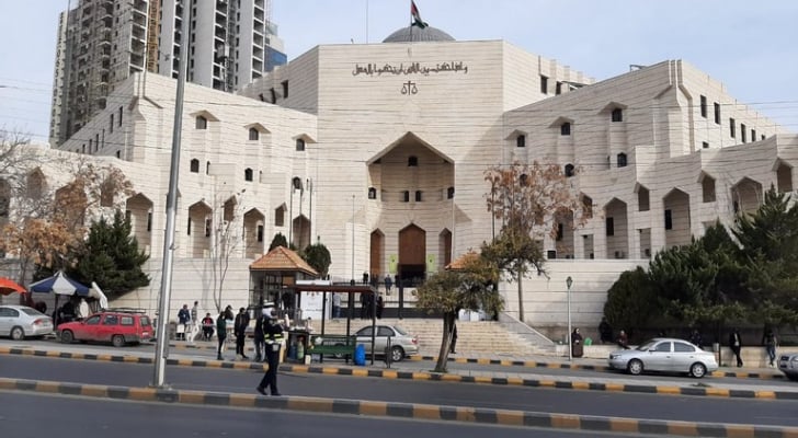محكمة صُلح جزاء عمَّان تقرر عدم مسؤولية نائب حالي عن جرم ذم وقدح أحد الفنانين الأردنيين 