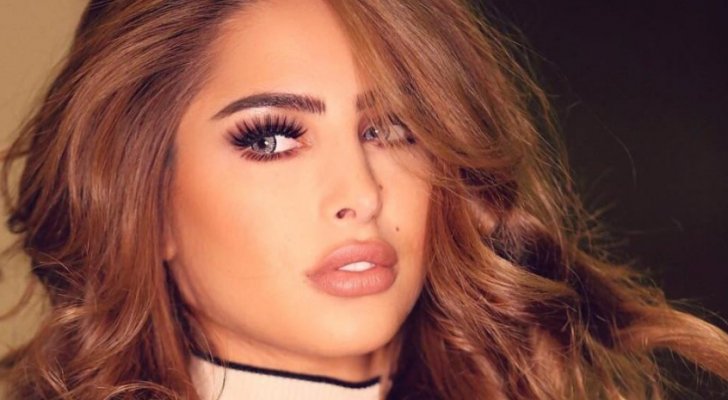 بعد رفع الحظر عن أموالها ..  الفاشينيستا الكويتية فوز الفهد توجه رسالة للمنتقدين  ..  فيديو