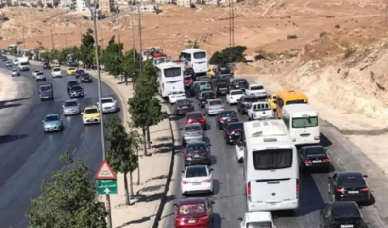 حادث تتابع يسبب ازدحاماً مرورياً كثيفاً على شارع الأردن