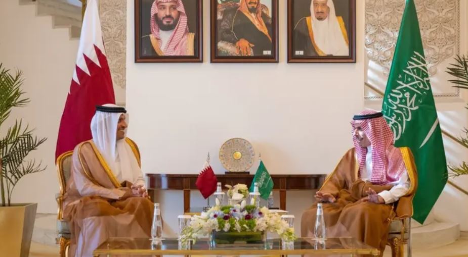 السعودية – قطر تبحثان خفض التصعيد وتعزيز الاستقرار