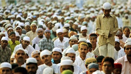 الإسلام أسرع الأديان انتشاراً في إنجلترا