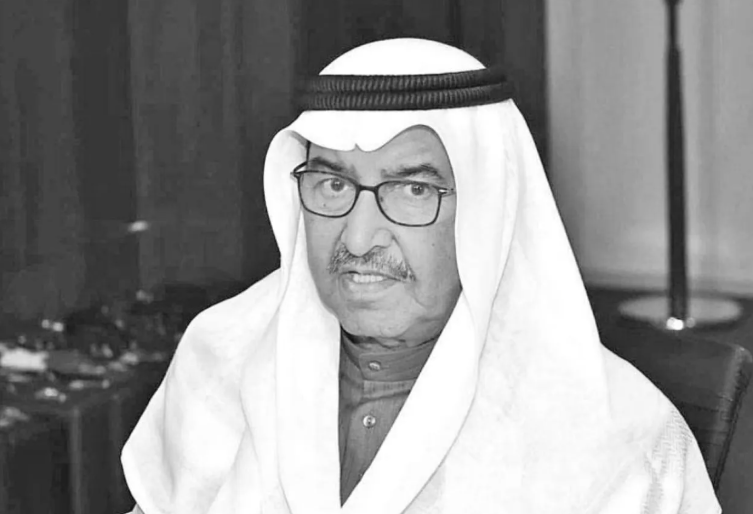 وفاة الكاتب عبد العزيز السريع بعد أيام من سحب الجنسية الكويتية منه