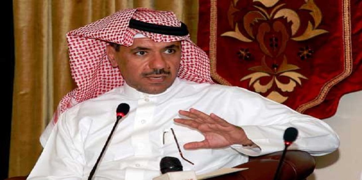 كاتب سعودي يدعو الشباب إلى ترك الجامعات والانخراط في الأعمال المهنية