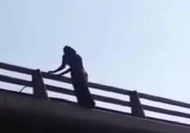 الأغوار الشمالية: الأمن يثني سيدة أربعينية عن محاولة الانتحار في قناة الملك عبدالله