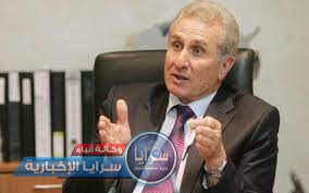عويس: قد نلجأ للتعليم عن بعد خلال الفصل الدراسي الثاني
