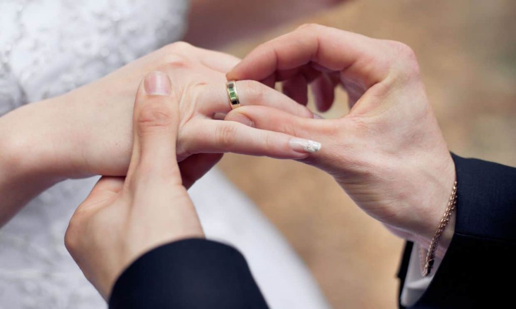  دراسة: تعدد الزوجات يطيل من عمر الرجل ويساعد في تحسين أحواله المهنية والمادية
