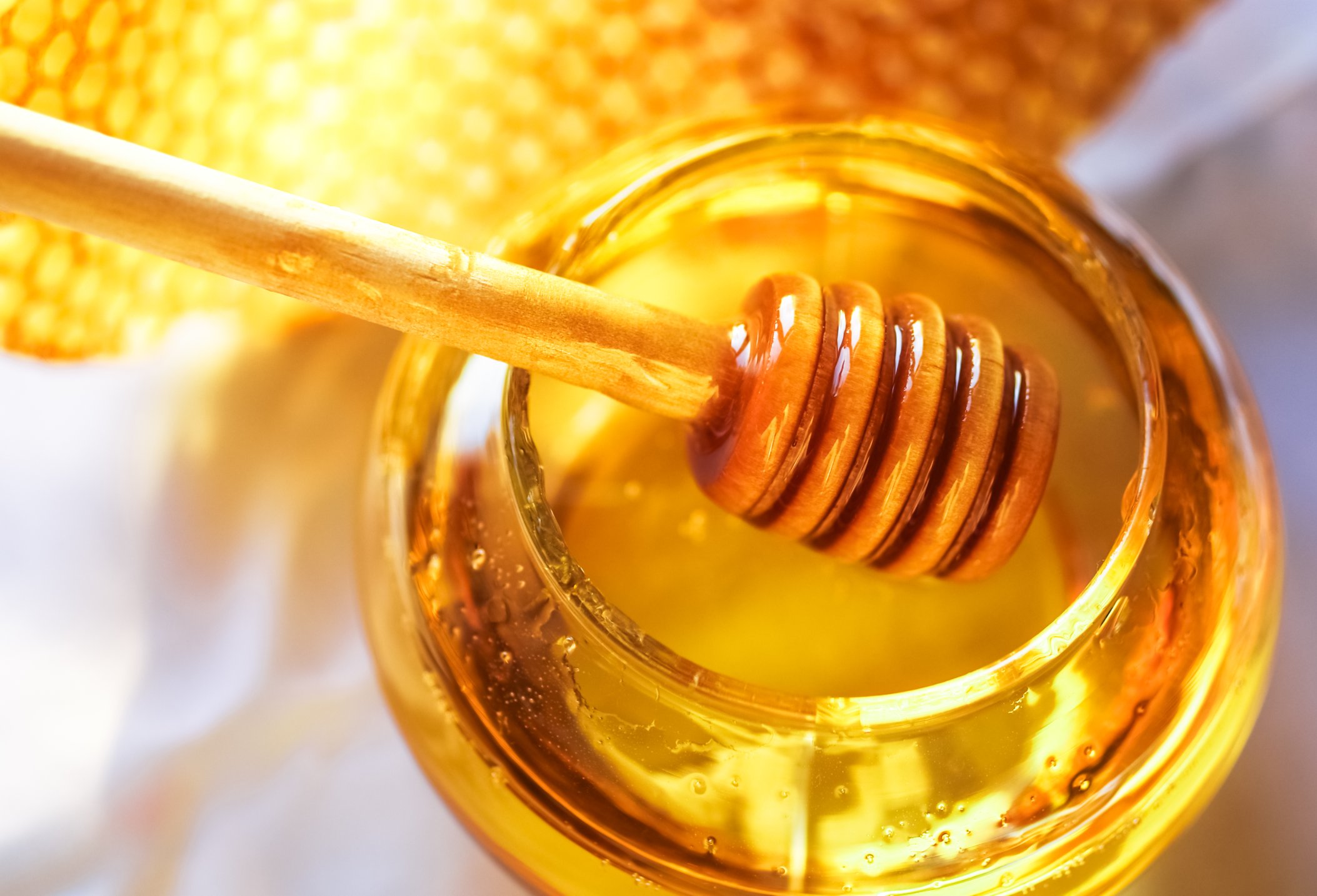 العسل في المنام وتفسير رؤية العسل
