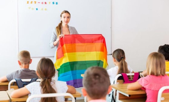 مصر  ..  تحرك نيابي في مواجهة مدرسة تروج للمثلية الجنسية في القاهرة