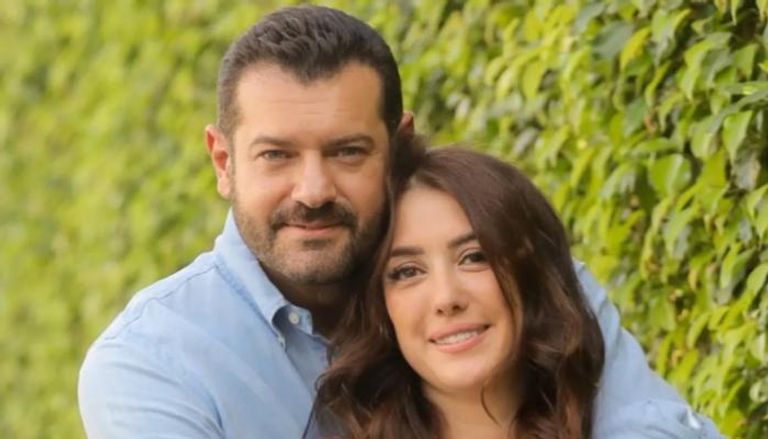 عمرو يوسف: عشت وكندة علوش فترة صعبة ..  وأخبرنا هؤلاء فقط بحقيقة مرضها