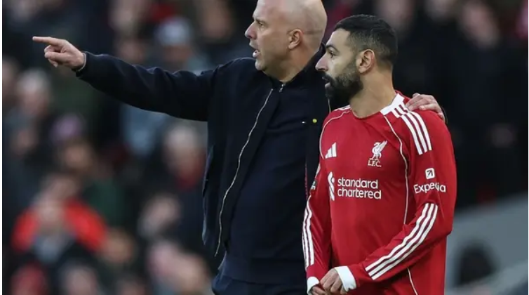 سلوت: صلاح لن يتواجد مع ليفربول ومنتخب مصر 