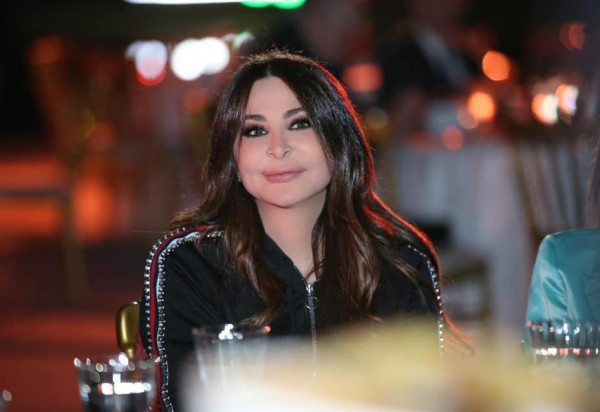 أول صورة لإليسا بعد العملية الجراحية التي أجرتها في بروكسيل