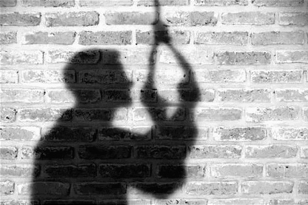 بينهم طفلان ..  عائلة عُثر عليها مشنوقة داخل المنزل في الهند