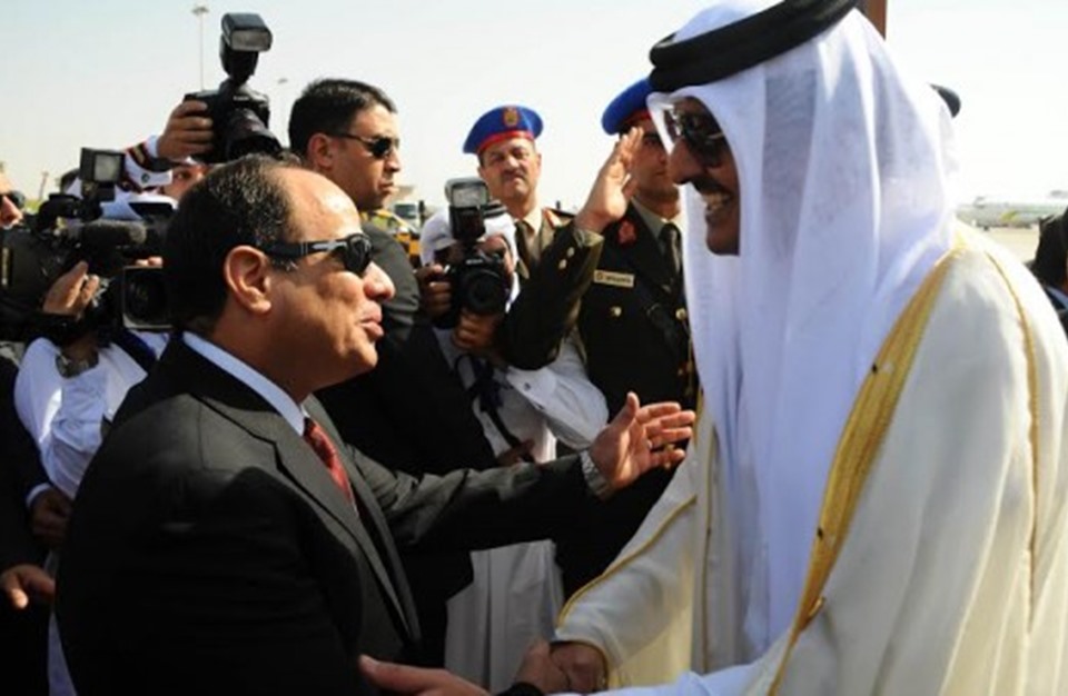 السيسي يلتقي أمير قطر لأول مرة منذ سنوات