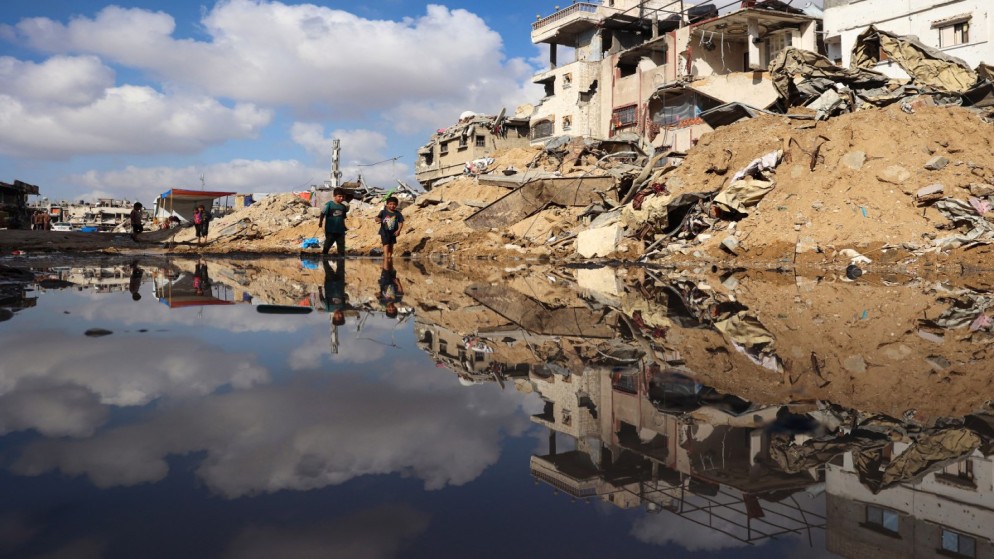 الاحتلال يتوغل في شمال غزة وتقصف رفح   