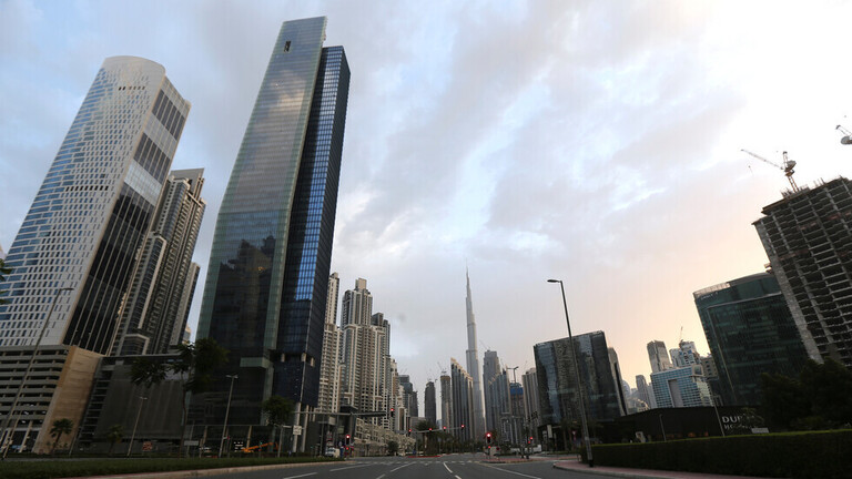 الإمارات تسجل أكبر ارتفاع يومي في إصابات كورونا وسط زيادة قياسية للمتعافين