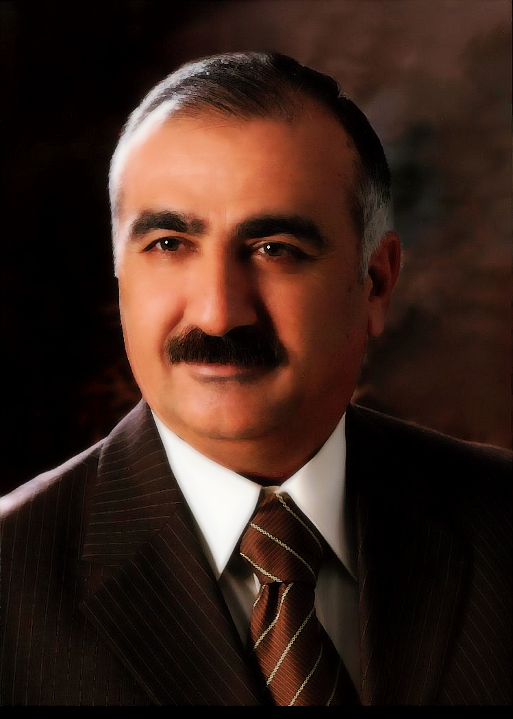 الدكتور حسين الطراونة قيادي ناجح واداري متميز