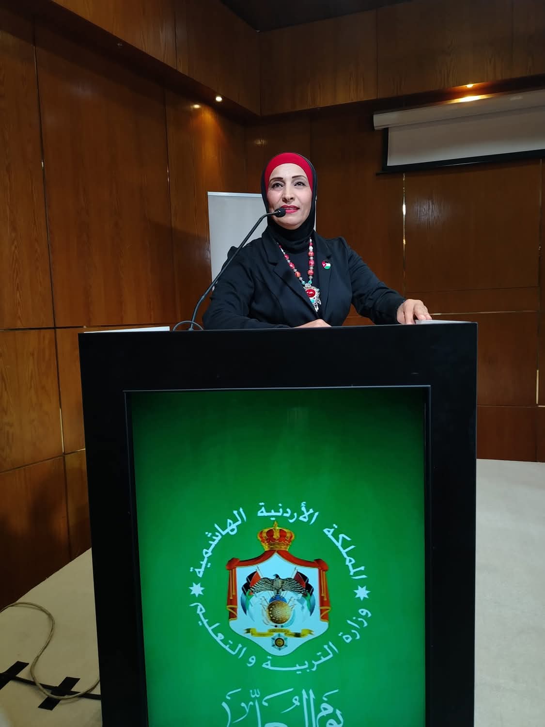 خلود الشلول تكتب: المعلّم في وجدان الوطن… وبُناة الأجيال محل تقدير 