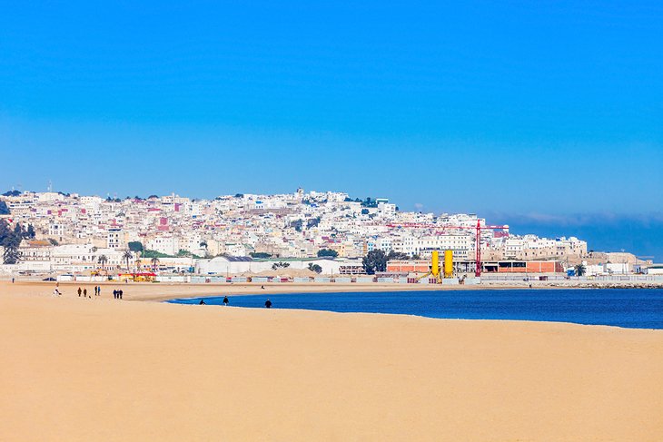 بالصور  ..  كل ما ترغب في معرفته حول السياحة في طنجة المغربية