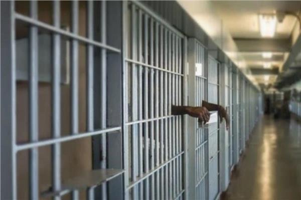 314 أسيراً مضى على اعتقالهم أكثر من 20 عاماً بسجون الاحتلال