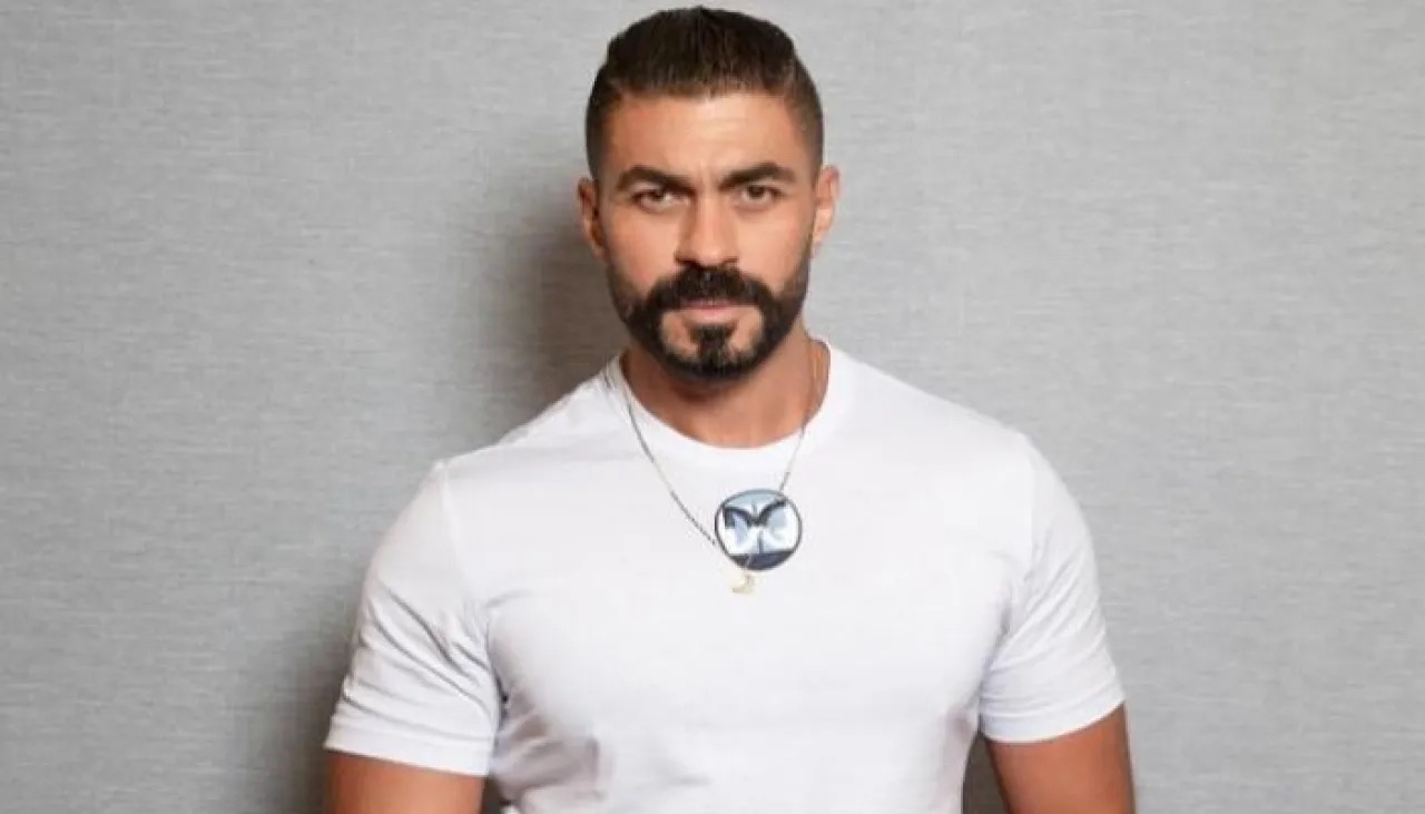 التهاب رئوي حاد يبعد الفنان خالد سليم عن أعماله