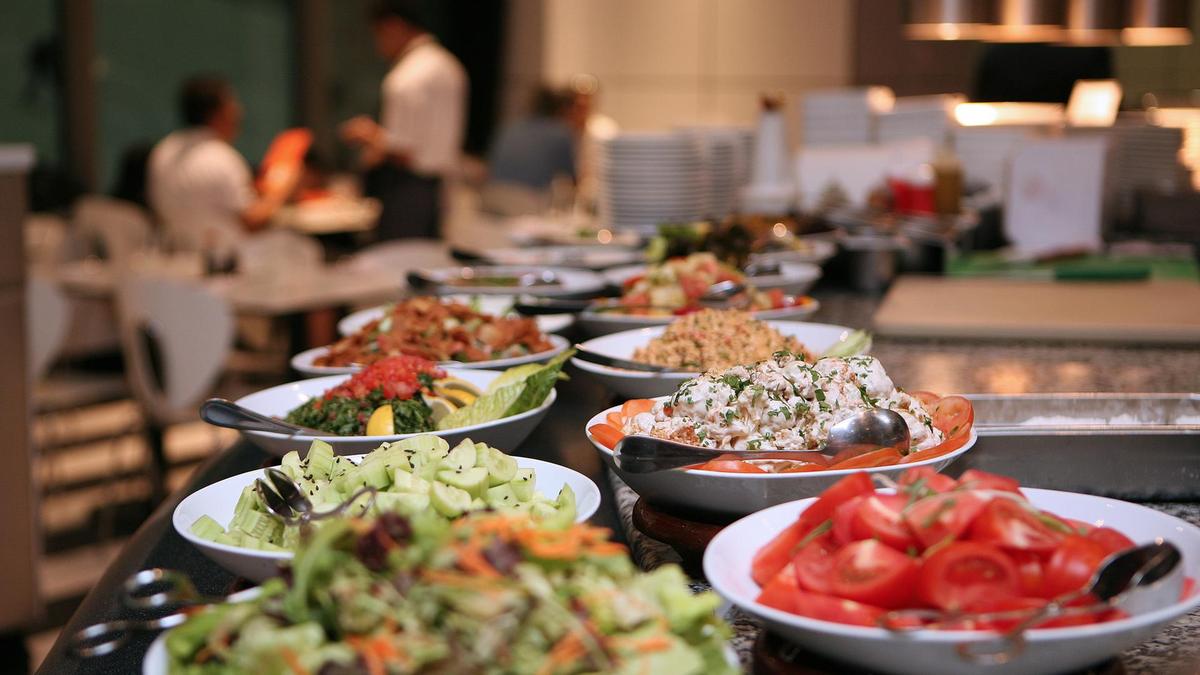 وجبة العشاء والوزن ..  علاقة صادمة