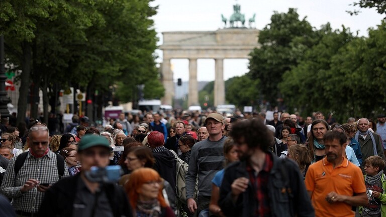 تقرير: ألمانيا تريد رفع التحذير من السفر لـ31 دولة أوروبية