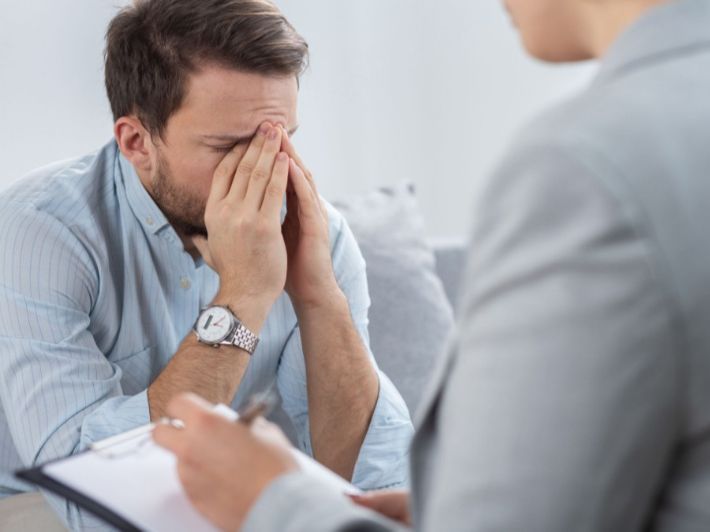 لدي وسواس قهري أخشى معه من الإثم ..  ما الحل