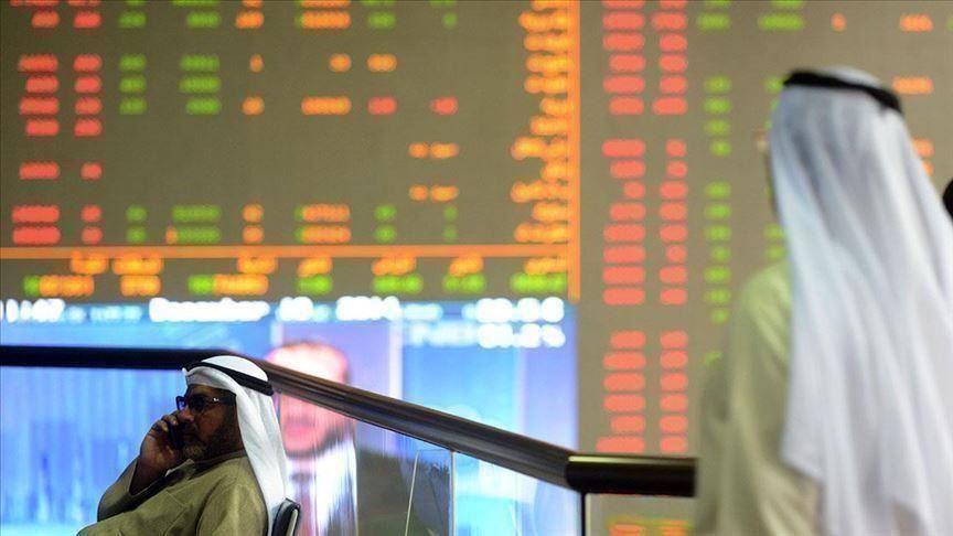 أسواق الخليج تغلق على تباين وسط مكاسب قوية لأسعار النفط