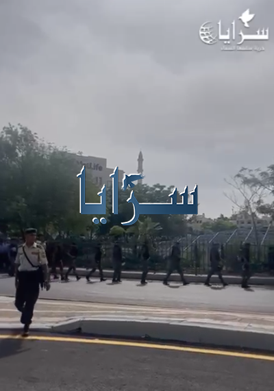 بالفيديو والصور ..  بدأ توافد الأجهزة الأمنية الى محيط دوار الشعب