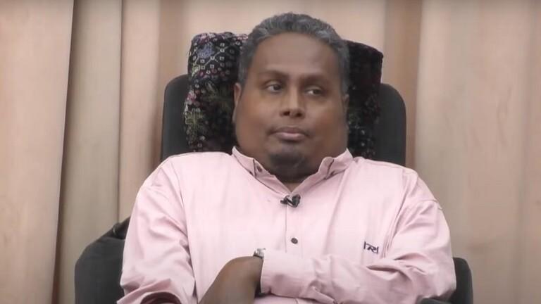  دعا عليه والده فأصيب بالشلل  ..  قصة الداعية الراحل بانعمة (فيديو)