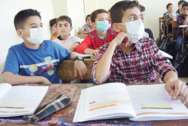 ذبحتونا: نخشى من التراجع عن قرار العودة الوجاهية للمدارس و استمرار التعلم عن بعد يكرس "سياسة التجهيل" 